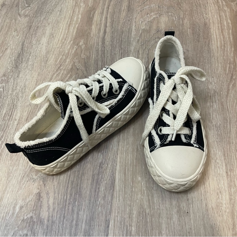 SHEIN shoes